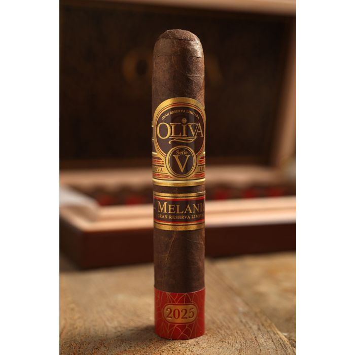 Oliva Serie V Melanio Edicion Ano 2025 Robusto Extra